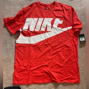 Nike tee